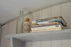 Book-shelf-detail